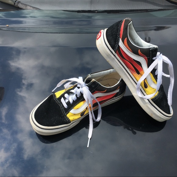 flame vans size 4
